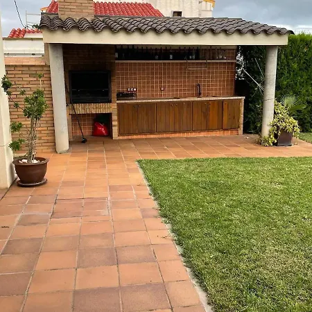 Maricel Villa Alcanar